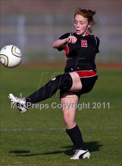 Thumbnail 3 in Victoria West vs Bay City (Stampede Soccer Shootout) photogallery.