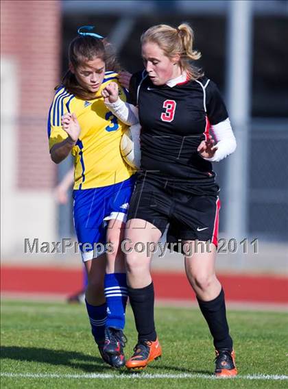 Thumbnail 1 in Victoria West vs Bay City (Stampede Soccer Shootout) photogallery.