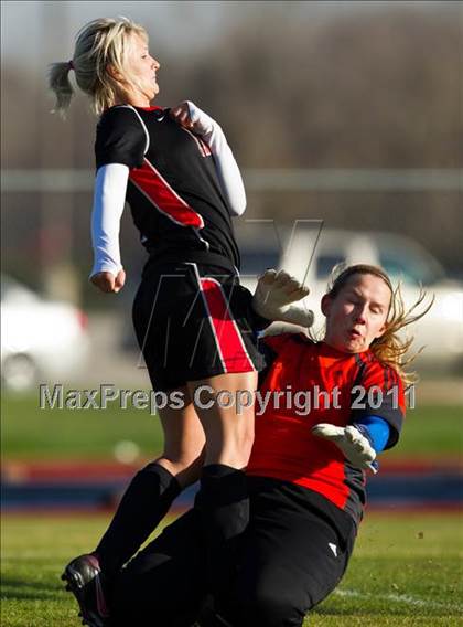 Thumbnail 3 in Victoria West vs Bay City (Stampede Soccer Shootout) photogallery.