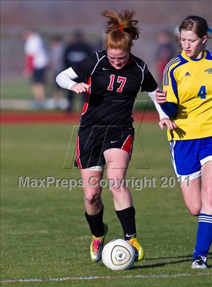 Thumbnail 2 in Victoria West vs Bay City (Stampede Soccer Shootout) photogallery.