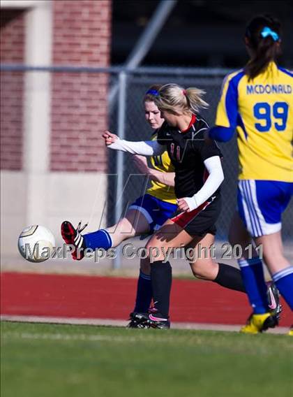 Thumbnail 2 in Victoria West vs Bay City (Stampede Soccer Shootout) photogallery.