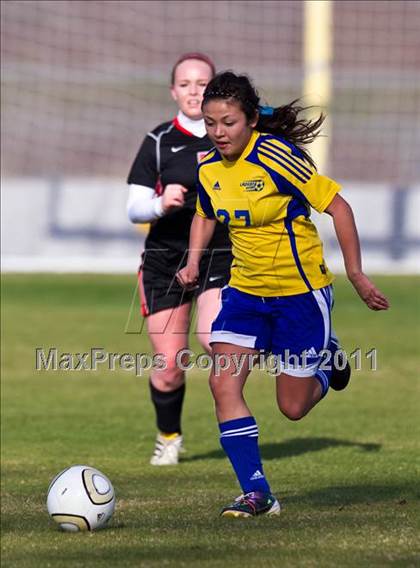 Thumbnail 2 in Victoria West vs Bay City (Stampede Soccer Shootout) photogallery.