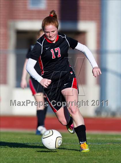 Thumbnail 1 in Victoria West vs Bay City (Stampede Soccer Shootout) photogallery.