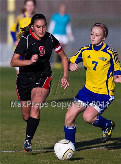 Thumbnail 1 in Victoria West vs Bay City (Stampede Soccer Shootout) photogallery.