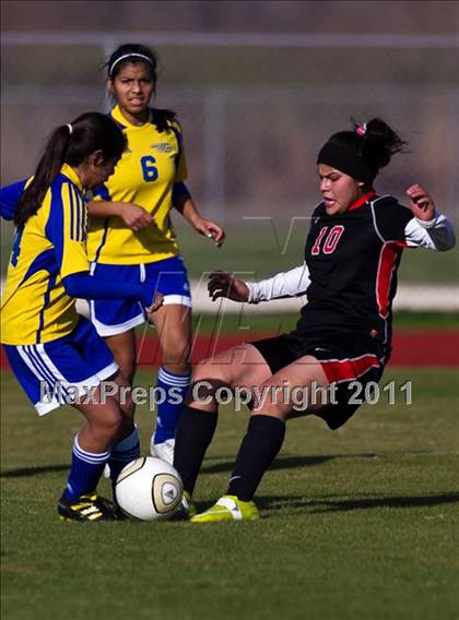 Thumbnail 2 in Victoria West vs Bay City (Stampede Soccer Shootout) photogallery.
