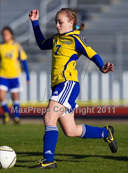 Thumbnail 1 in Victoria West vs Bay City (Stampede Soccer Shootout) photogallery.