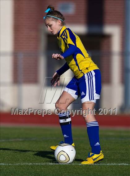 Thumbnail 1 in Victoria West vs Bay City (Stampede Soccer Shootout) photogallery.