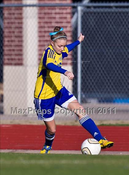 Thumbnail 1 in Victoria West vs Bay City (Stampede Soccer Shootout) photogallery.