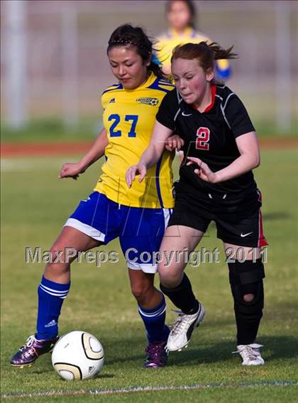Thumbnail 1 in Victoria West vs Bay City (Stampede Soccer Shootout) photogallery.