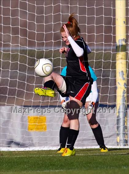 Thumbnail 1 in Victoria West vs Bay City (Stampede Soccer Shootout) photogallery.