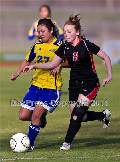 Thumbnail 3 in Victoria West vs Bay City (Stampede Soccer Shootout) photogallery.