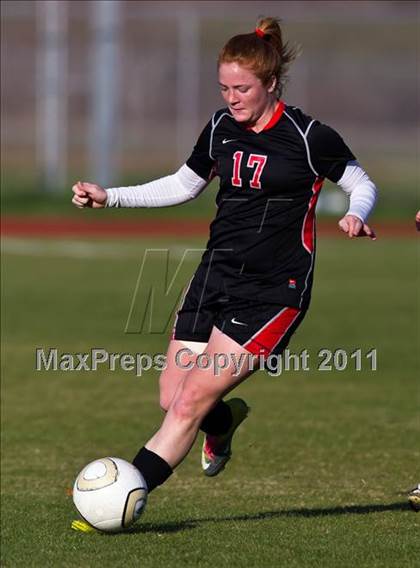 Thumbnail 1 in Victoria West vs Bay City (Stampede Soccer Shootout) photogallery.