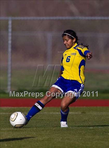 Thumbnail 1 in Victoria West vs Bay City (Stampede Soccer Shootout) photogallery.