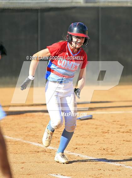 Thumbnail 2 in Whiteville vs. North Stanly (NCHSAA 1A Final Game 1) photogallery.