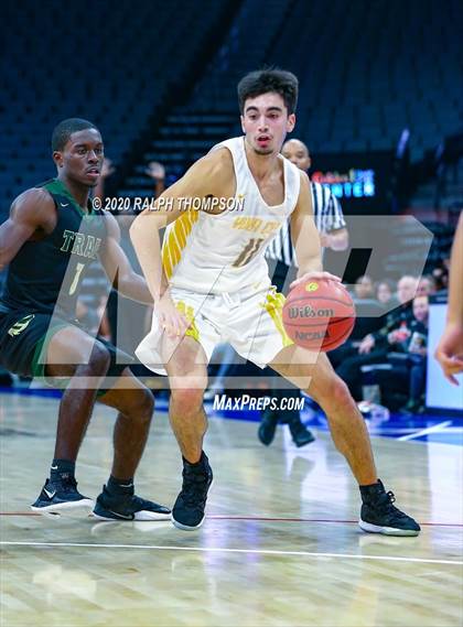 Thumbnail 1 in Monterey Trail vs. Yuba City (@ Golden 1 Center) photogallery.