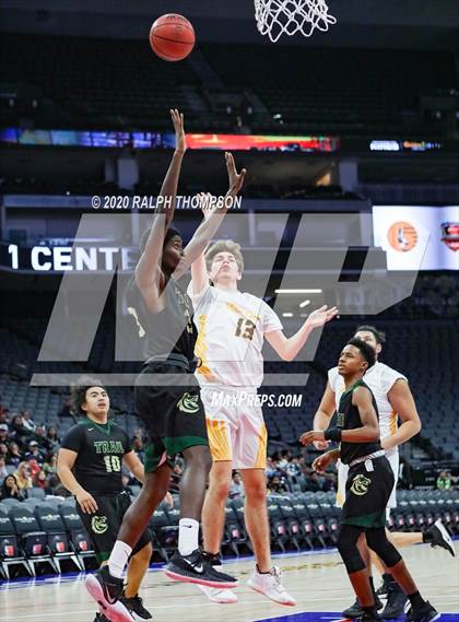 Thumbnail 2 in Monterey Trail vs. Yuba City (@ Golden 1 Center) photogallery.