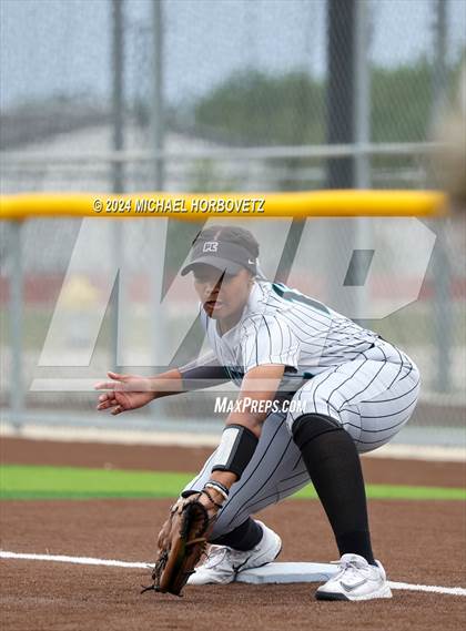 Thumbnail 1 in Celina @ Panther Creek photogallery.