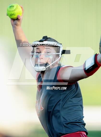 Thumbnail 2 in Mansfield Legacy vs Guyer (UIL 6A Softball Regional Semi-Finals Division II) Game 1 photogallery.