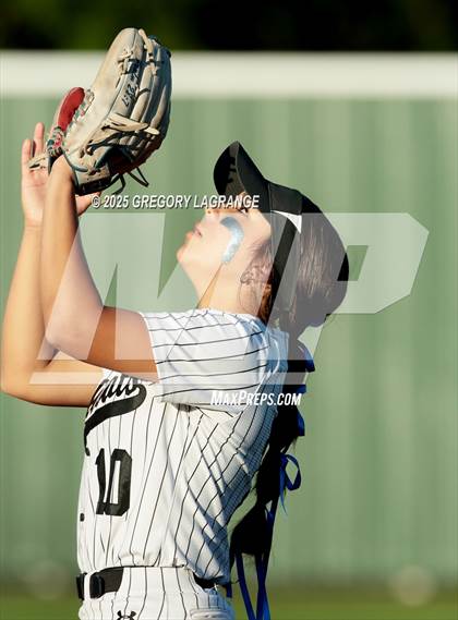 Thumbnail 2 in Mansfield Legacy vs Guyer (UIL 6A Softball Regional Semi-Finals Division II) Game 1 photogallery.