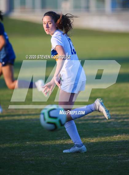 Thumbnail 3 in Lincoln vs. Oakmont photogallery.