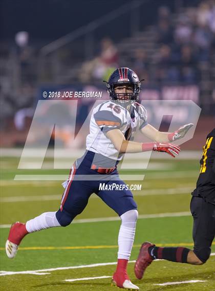 Thumbnail 3 in San Joaquin Memorial vs Tulare Union (CIF NorCal Regional D2-A Final) photogallery.
