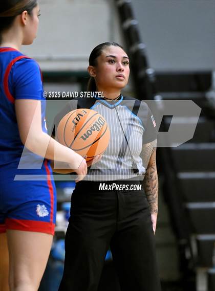 Thumbnail 2 in Folsom vs. Francis Parker (St. Mary's MLK Classic) photogallery.