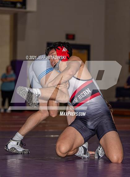 Thumbnail 3 in Lake Norman vs New Bern photogallery.