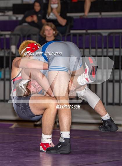 Thumbnail 3 in Lake Norman vs New Bern photogallery.