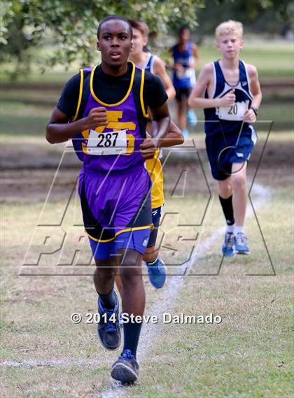 Thumbnail 3 in Isodore Newman Invitational photogallery.