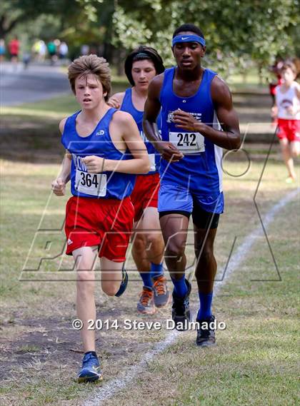 Thumbnail 2 in Isodore Newman Invitational photogallery.