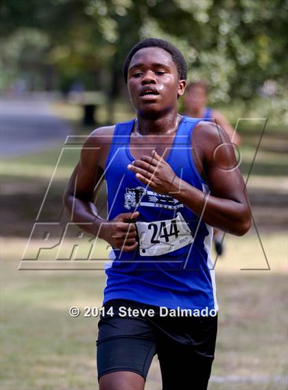 Thumbnail 1 in Isodore Newman Invitational photogallery.