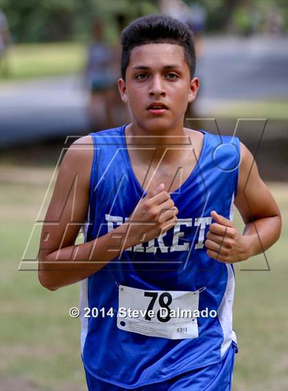 Thumbnail 2 in Isodore Newman Invitational photogallery.