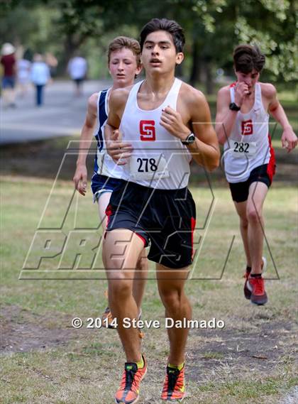 Thumbnail 2 in Isodore Newman Invitational photogallery.