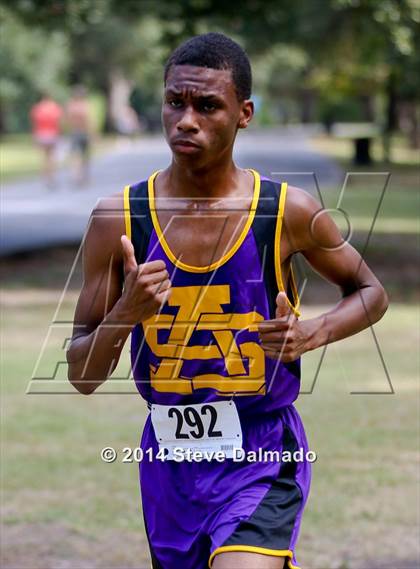 Thumbnail 2 in Isodore Newman Invitational photogallery.