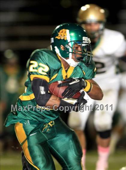 Thumbnail 2 in St. Bonaventure @ Moorpark photogallery.