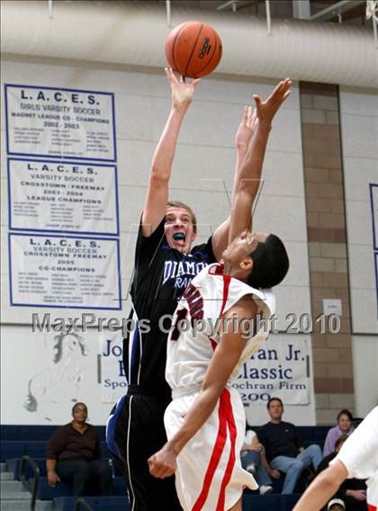 Thumbnail 2 in Diamond Ranch vs. Pacific Hills (Johnnie Cochran Classic) photogallery.