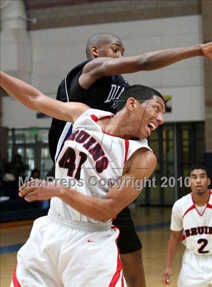 Thumbnail 2 in Diamond Ranch vs. Pacific Hills (Johnnie Cochran Classic) photogallery.