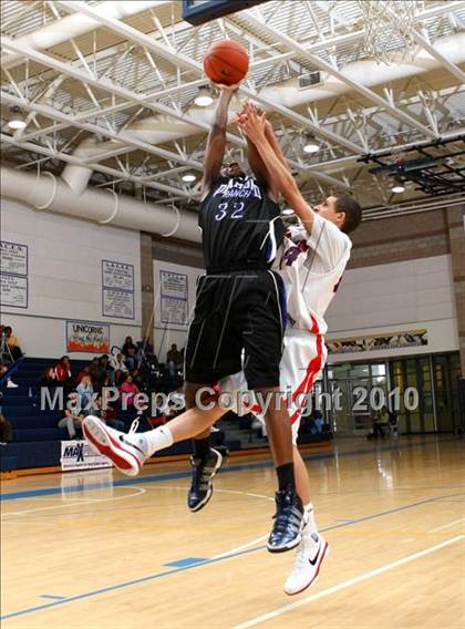 Thumbnail 2 in Diamond Ranch vs. Pacific Hills (Johnnie Cochran Classic) photogallery.