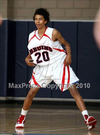 Thumbnail 2 in Diamond Ranch vs. Pacific Hills (Johnnie Cochran Classic) photogallery.
