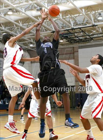 Thumbnail 3 in Diamond Ranch vs. Pacific Hills (Johnnie Cochran Classic) photogallery.