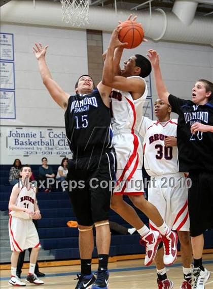 Thumbnail 3 in Diamond Ranch vs. Pacific Hills (Johnnie Cochran Classic) photogallery.