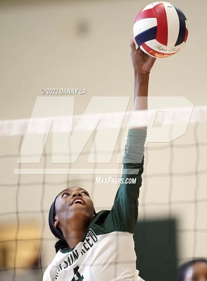 Thumbnail 1 in Flint Hill vs Jackson-Reed (Tiger Paws Invitational) photogallery.