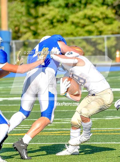 Thumbnail 3 in Aquinas @ Rockhurst photogallery.