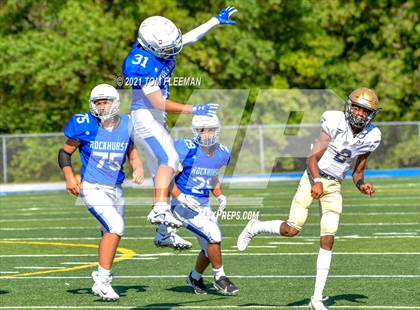 Thumbnail 2 in Aquinas @ Rockhurst photogallery.