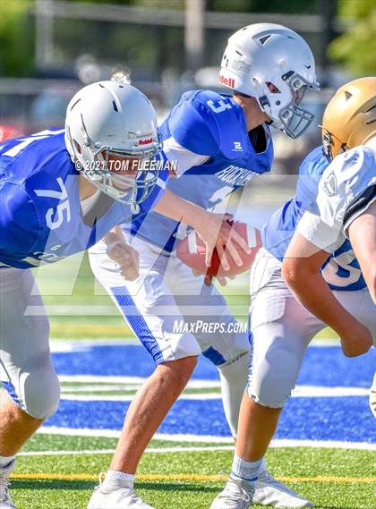 Thumbnail 2 in Aquinas @ Rockhurst photogallery.