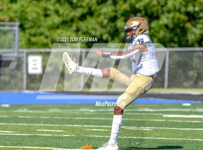 Thumbnail 3 in Aquinas @ Rockhurst photogallery.