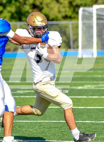 Thumbnail 2 in Aquinas @ Rockhurst photogallery.
