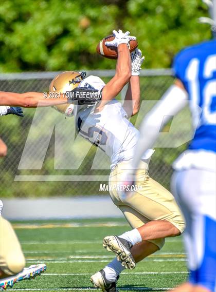 Thumbnail 2 in Aquinas @ Rockhurst photogallery.