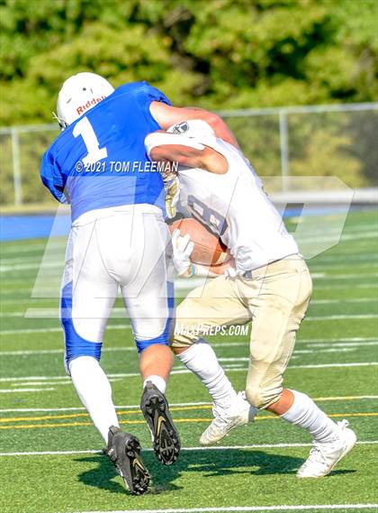 Thumbnail 2 in Aquinas @ Rockhurst photogallery.