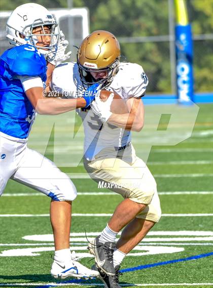 Thumbnail 1 in Aquinas @ Rockhurst photogallery.